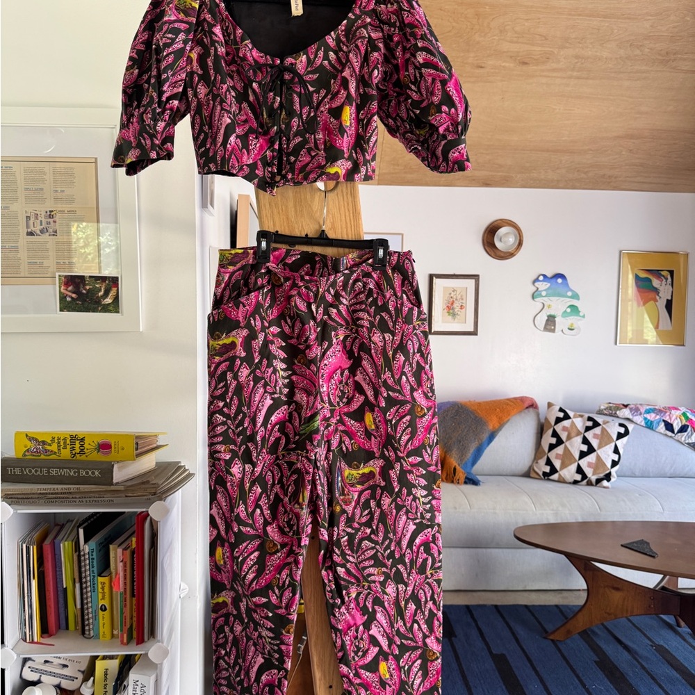 Samantha Pleet Foxglove Set - Corset (4x), Pants (14) & Gloves, excellent cond.